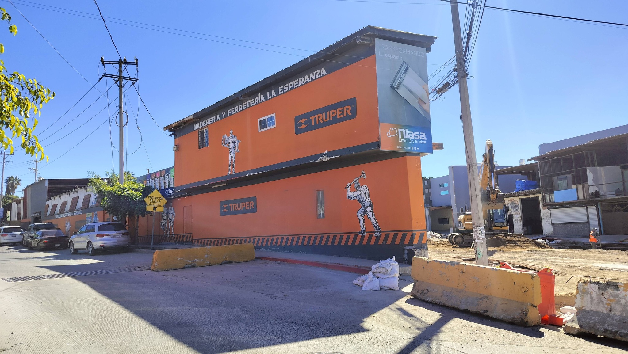 SE RENTA TERRENO COMERCIAL EN UBICACIÓN ESTRATÉGICA – GRAN OPORTUNIDAD EN PLAYAS DE ROSARITO
